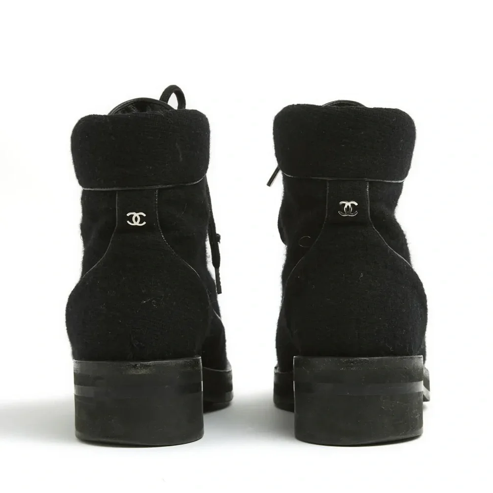 CHANEL shoe laces